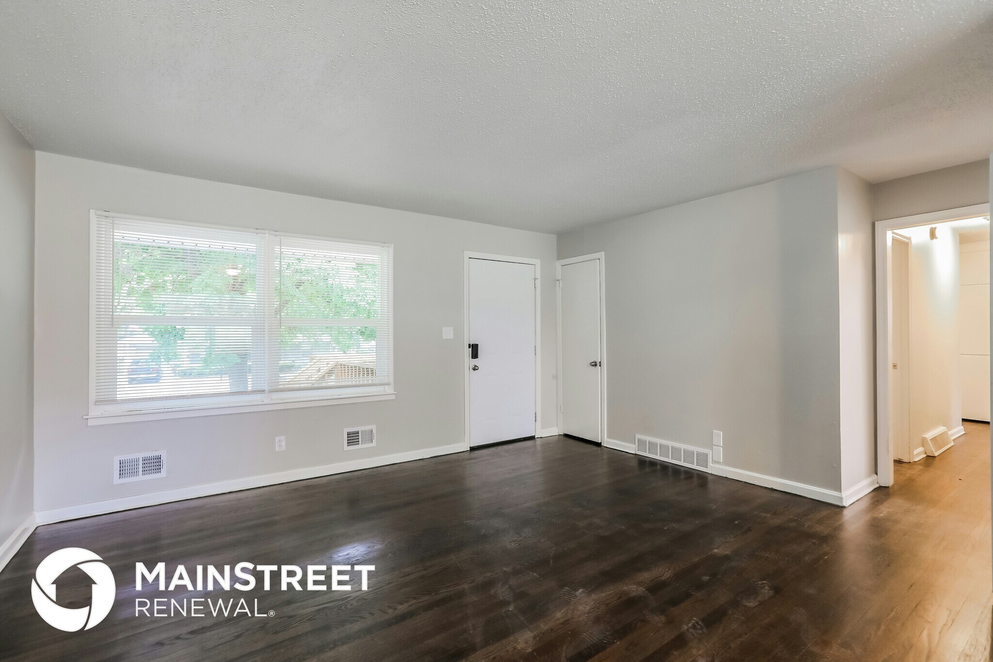 Building Photo - 9505 Newton Ave