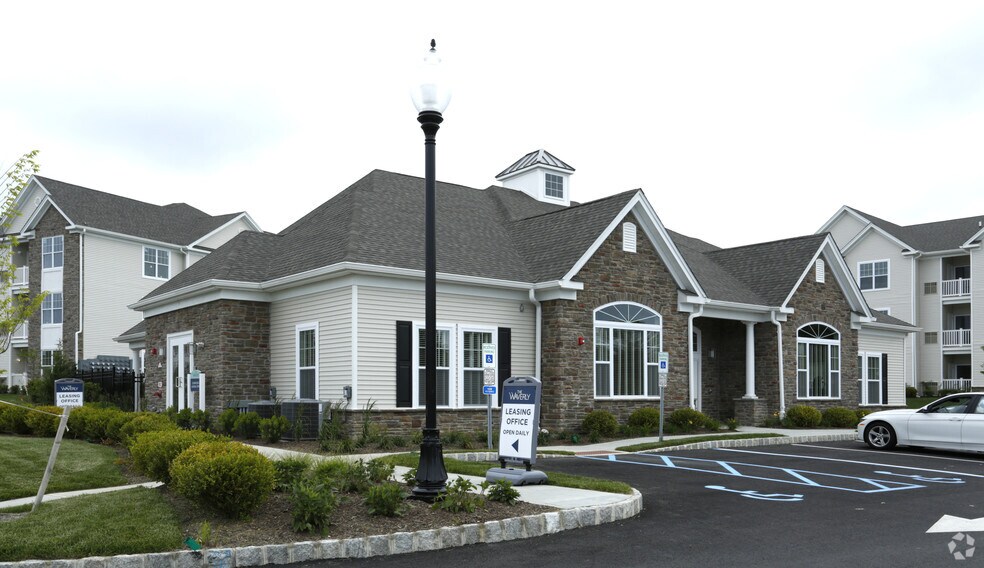 The Waverly at Neptune 505 Waverly Ave Neptune NJ 07753 Apartment