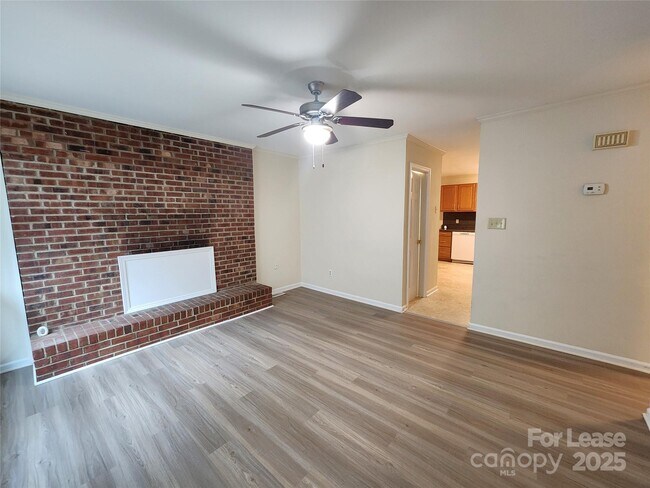 Building Photo - 1407 Browdis Ave