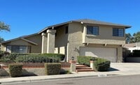 Building Photo - 10986 Elderwood Rd