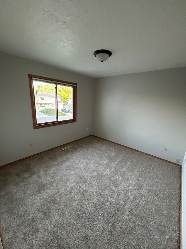 Building Photo - 2109 S Holt Ave