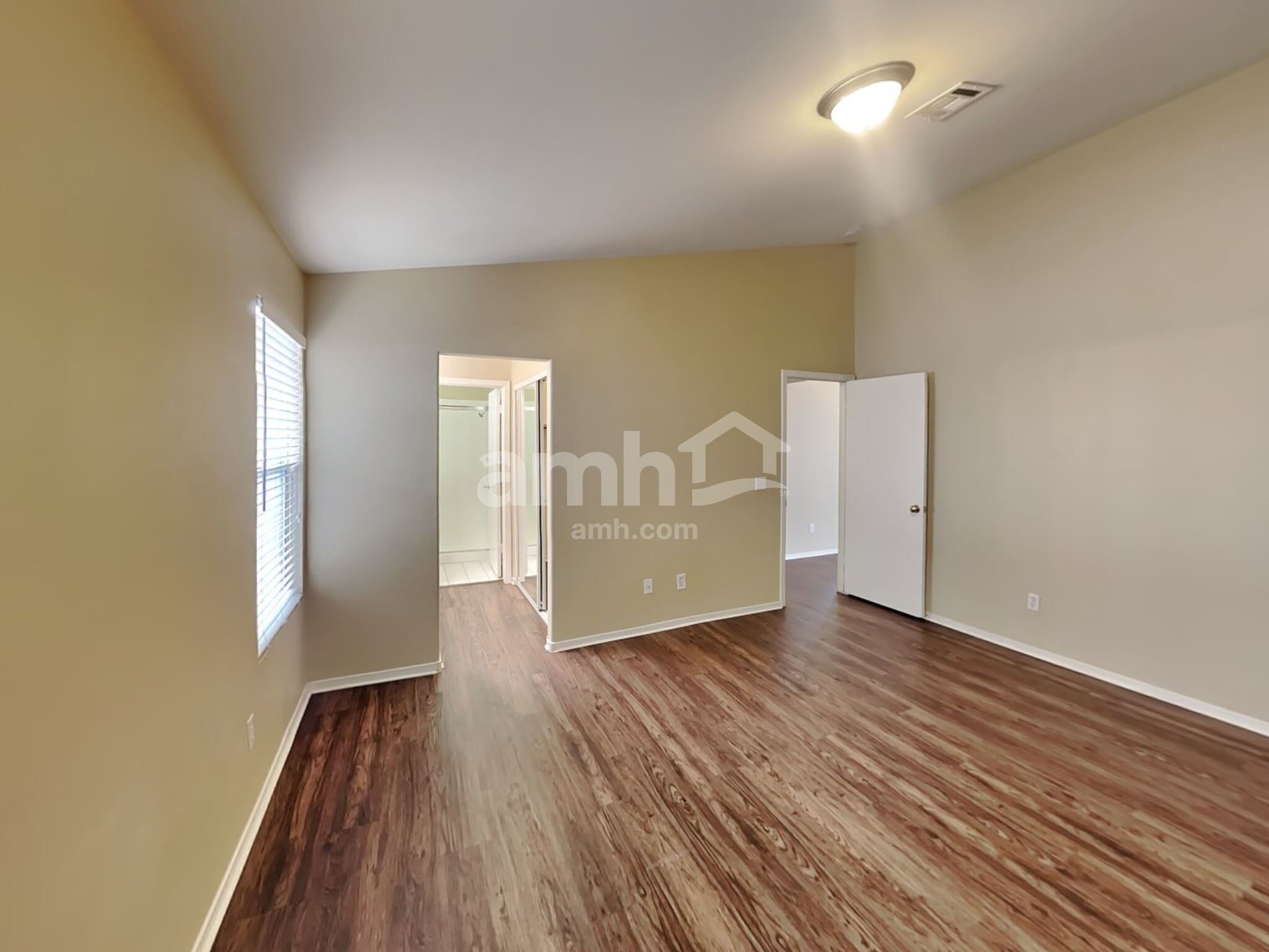 Building Photo - 1812 Sierra Valley Way
