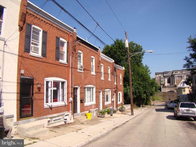 Building Photo - 4482 Fleming St