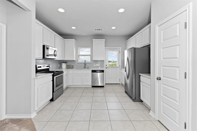 Building Photo - 316 Ancellotta Wy