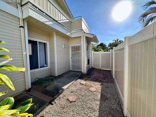 Building Photo - For Rent - [The Arbors] 91-1131 Laaulu St. #11C, Ewa Beach, HI 96706