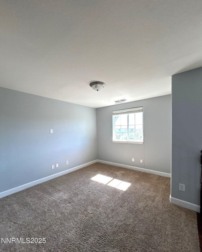 Building Photo - 2065 Long Hollow Dr