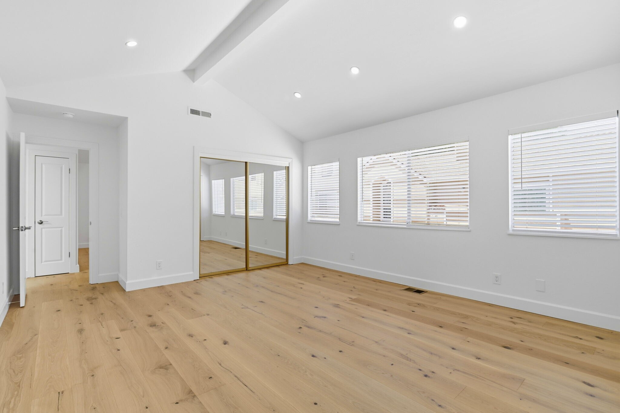 Building Photo - 1104 Lautrec Ter