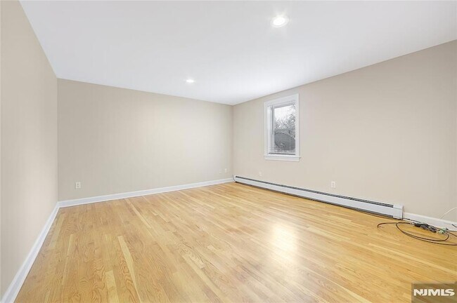 Building Photo - 56 Woodward Ave