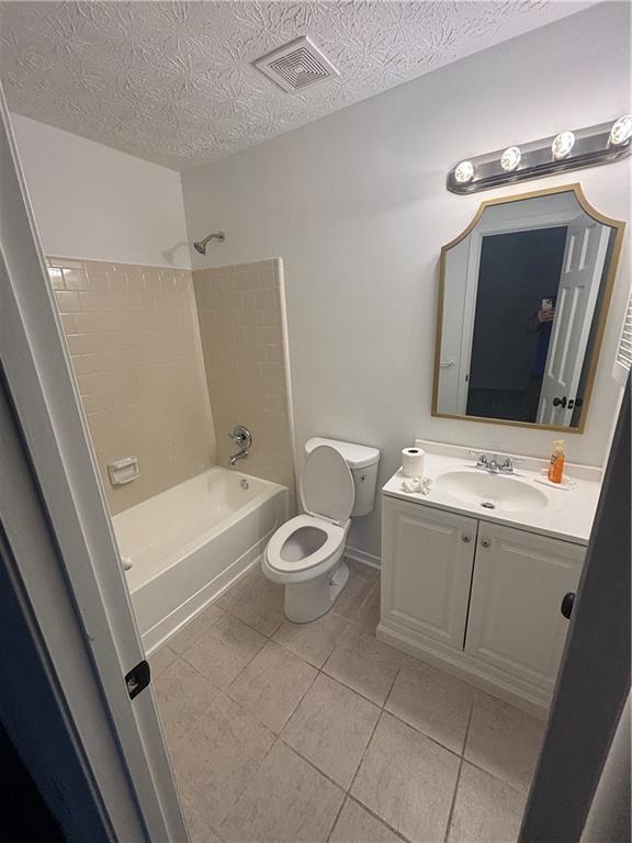 Building Photo - 605 Wedgewood Way