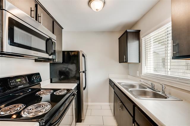 Building Photo - 4722 Reiger Ave