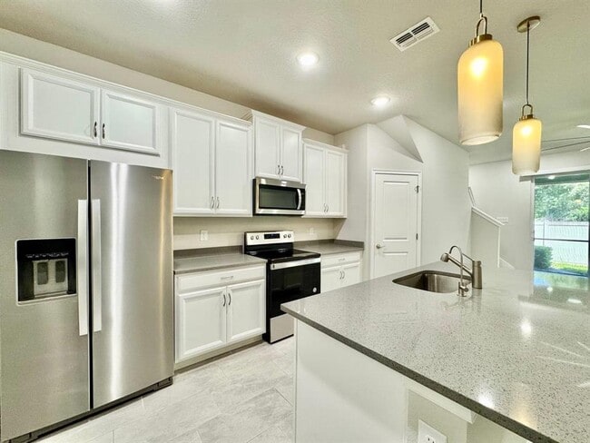 Building Photo - 8509 Primrose Willow Pl