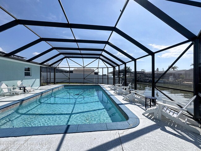 Building Photo - 1707 Shore Dr