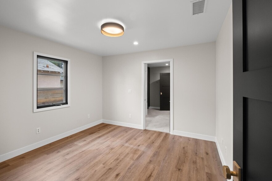 Building Photo - 2726 Andreo Ave