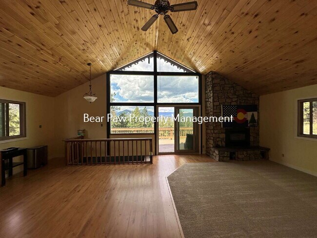 Building Photo - 159 Columbine Dr