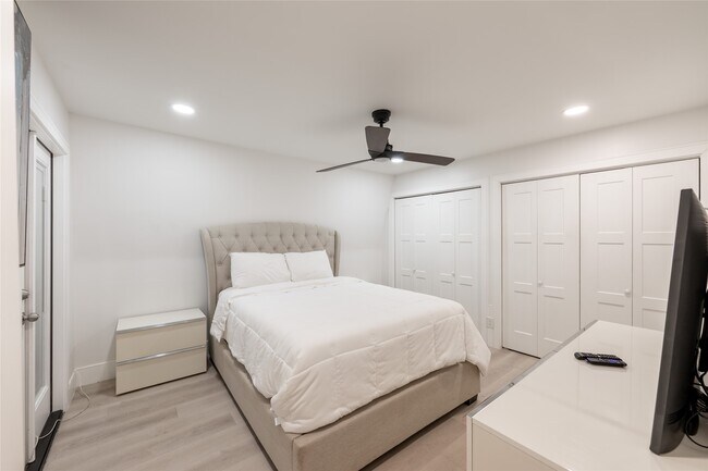 Building Photo - 2601 Marilee Ln