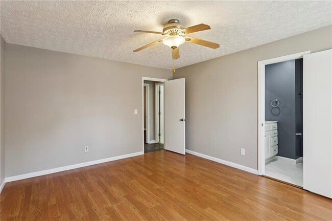 Building Photo - 752 Barnes Mill Trace NE