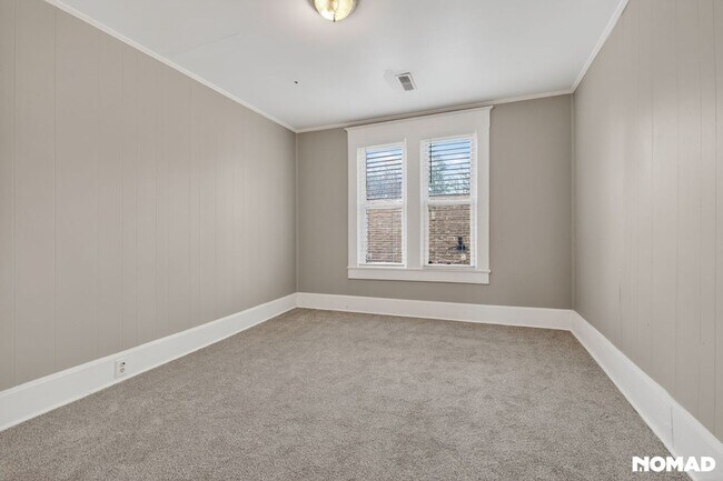Building Photo - Charming 2BR Apartment in Winston Salem