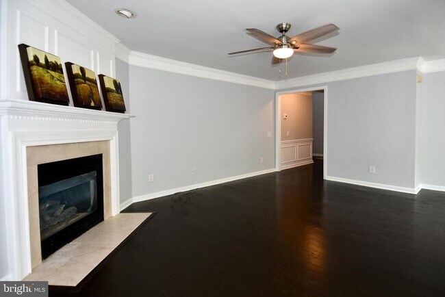 Building Photo - 46893 Eaton Terrace