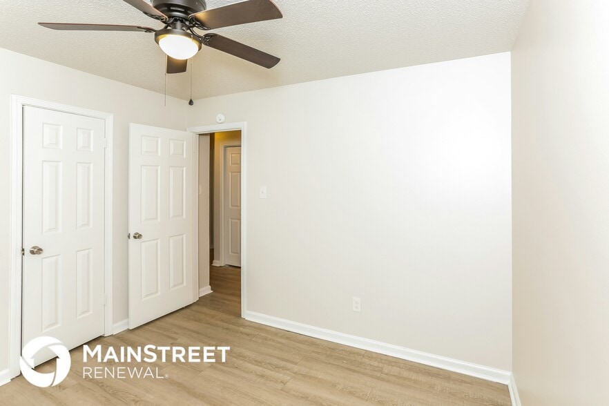 Building Photo - 5963 Cuspidon Cove