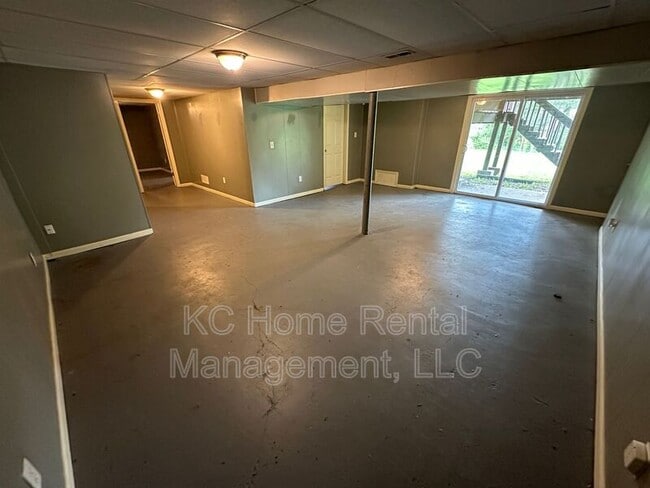Building Photo - 8306 Sni a Bar Rd