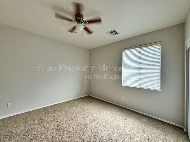 Building Photo - 43658 Caven Dr