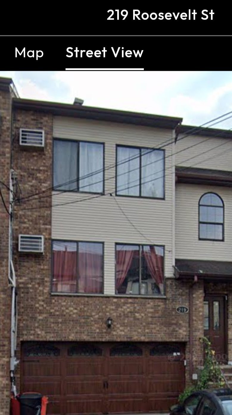 Building Photo - 219 Roosevelt St