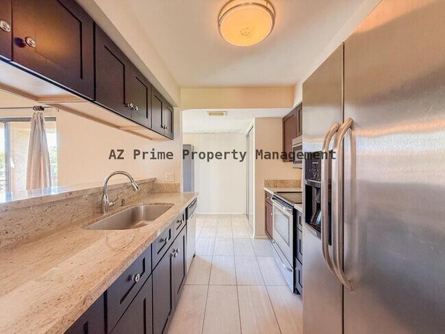 Building Photo - 9345 N 92nd St