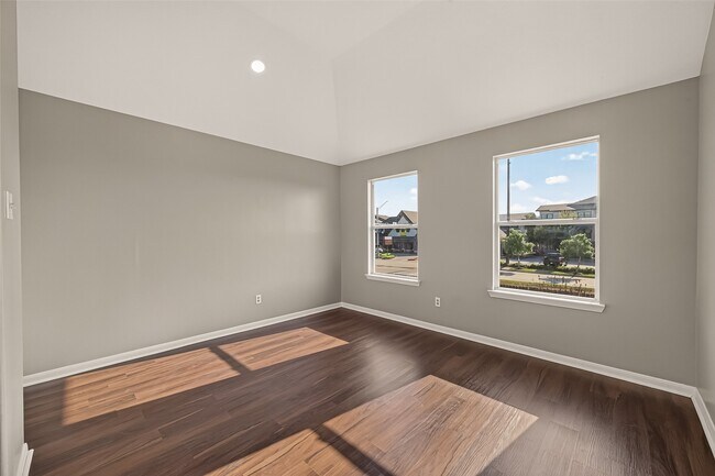 Building Photo - 6542 Carly Park Way