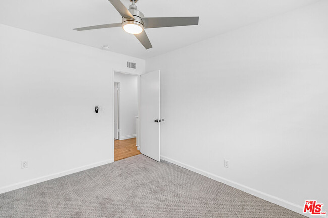 Building Photo - 1278 Stonewood Ct