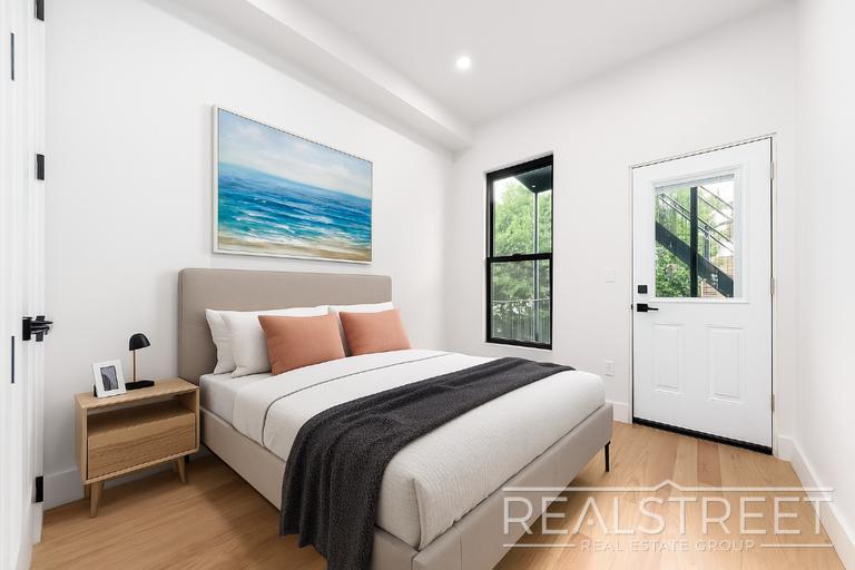 Building Photo - Brand New 3 Bed, 2 Bath with In-Unit Laund...