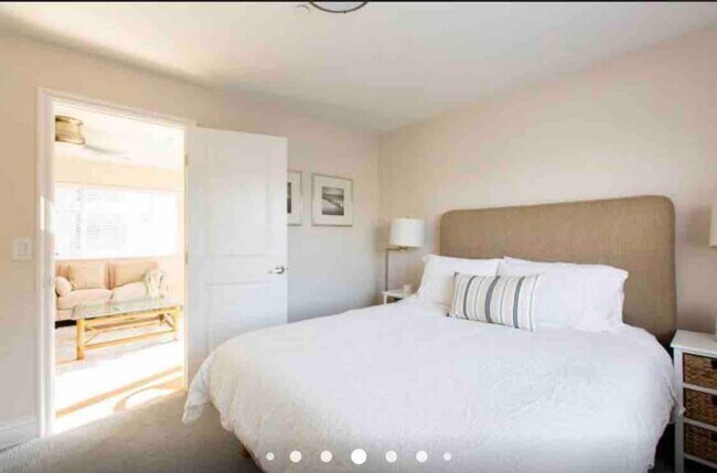 Building Photo - 3005 Strongs Dr