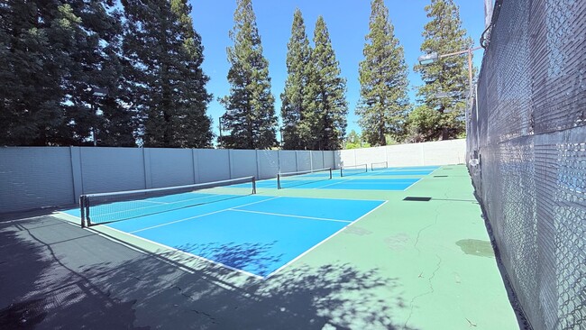 Building Photo - Gorgeous Two (2) Suites--- Executive Style 2BD/2.5BA + Loft, Two-Story TH at The Lake at Canyon L...