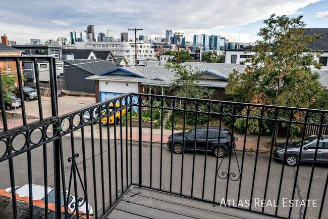 Building Photo - 2nd Floor LoHi 2 Bed 1 Bath with a Private...