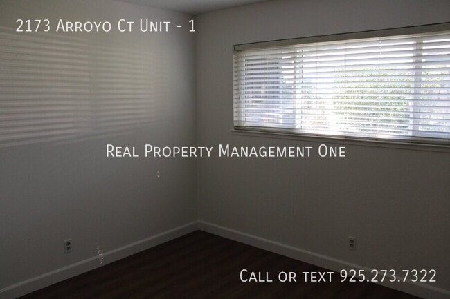Building Photo - 2173 Arroyo Ct