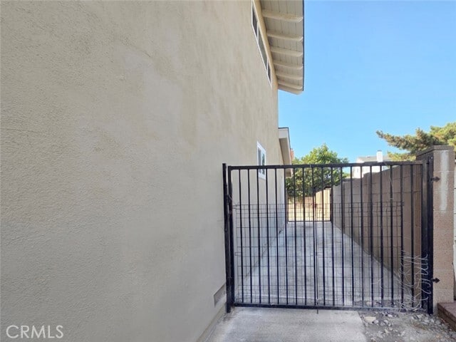 Building Photo - 1825 Mariposa Ln