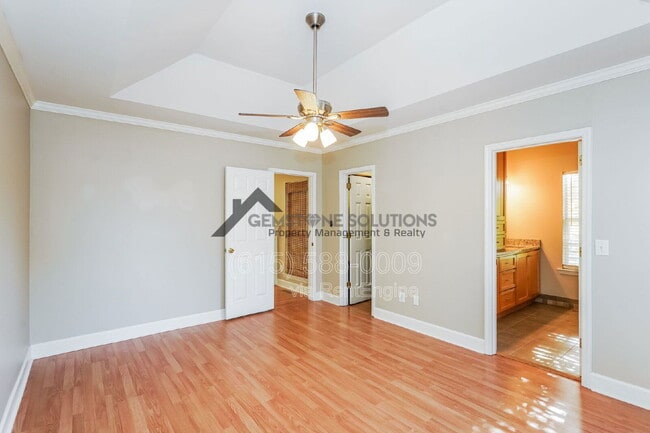 Building Photo - 306 Crooked Oak Ct