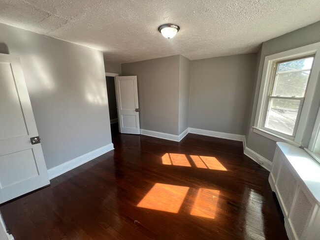 Building Photo - 612 Edgewood Ave
