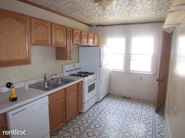 Building Photo - 5 br, 2 bath House - 525 Wheaton Ave Avail...