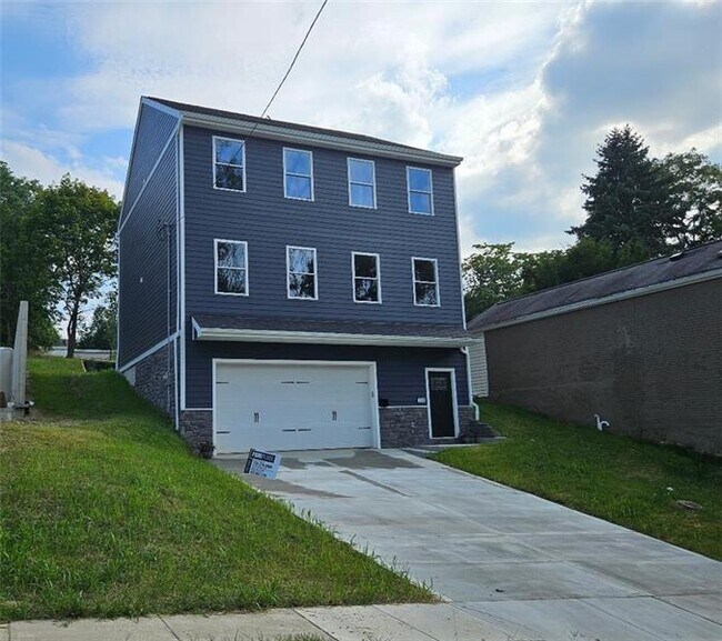 Building Photo - 225 Wilbert St