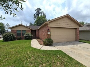 Building Photo - 810 Lightningbug Ln