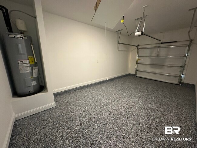 Building Photo - 13296 Shea Cir