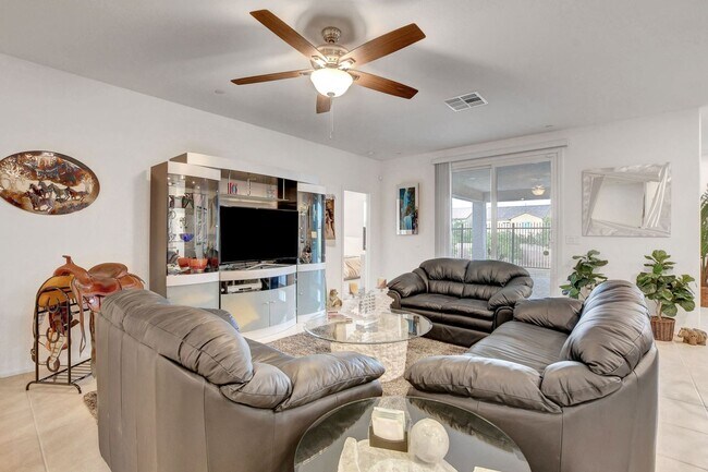 Building Photo - Beautiful Energy Star Home in Skye Hills