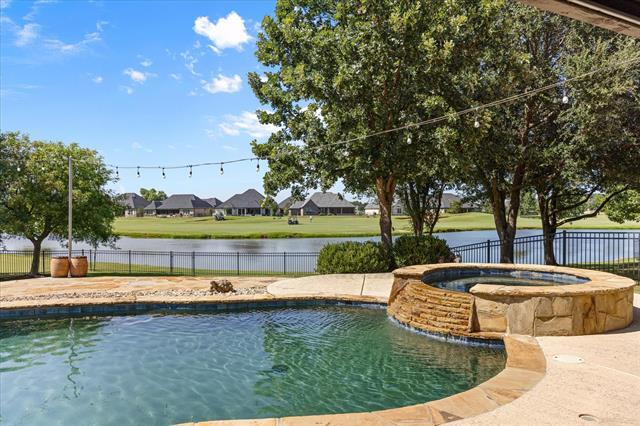 Building Photo - 2310 Vienna Dr