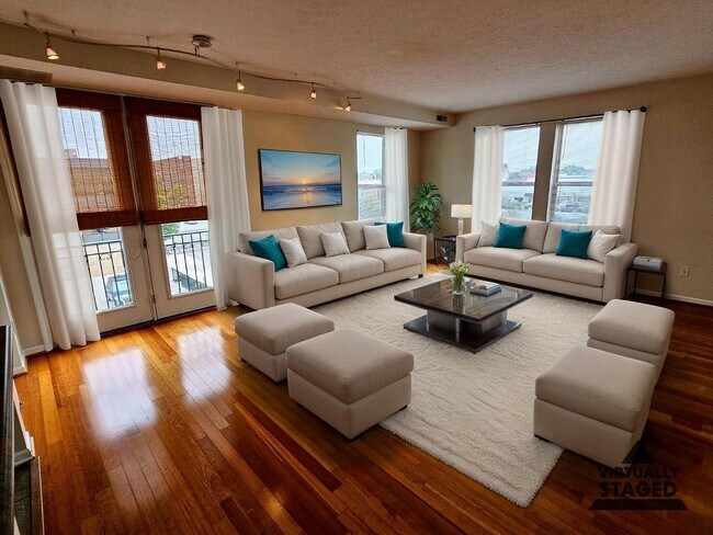 Building Photo - 120 E Mound St