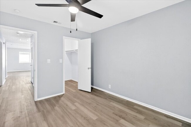 Building Photo - 6118 Hidden Cove