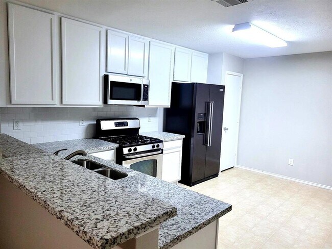 Building Photo - 7642 Appleberry Dr