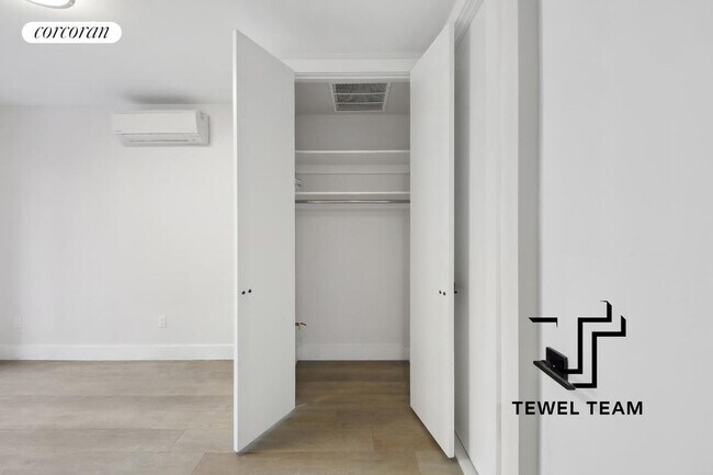 Building Photo - 81 W 118th St