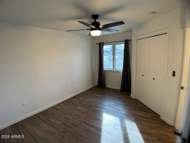 Building Photo - 905 N Beeline Hwy