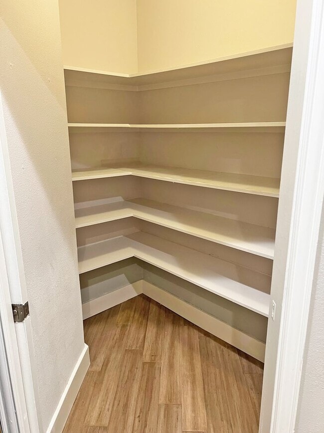 Building Photo - Great 2 Bdrm 2 Bath Condo in Lake Dallas Tx