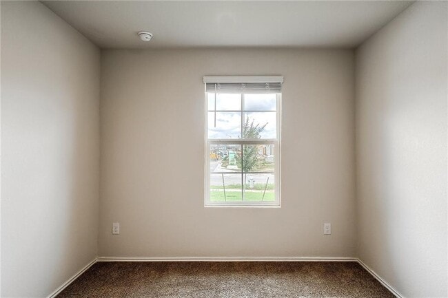 Building Photo - 745 Adler Way